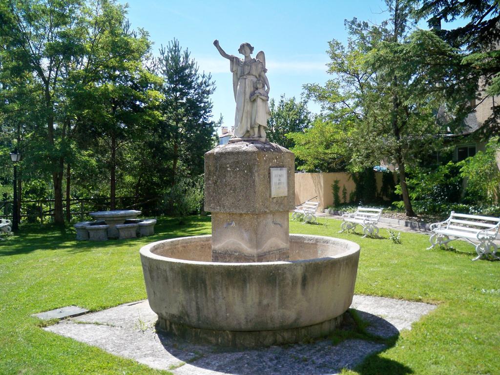 Hotel La Pardina Sabiñánigo Kültér fotó